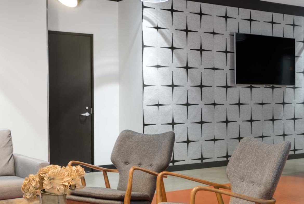 Regus (IWG) 4100 West Alameda Avenue Burbank