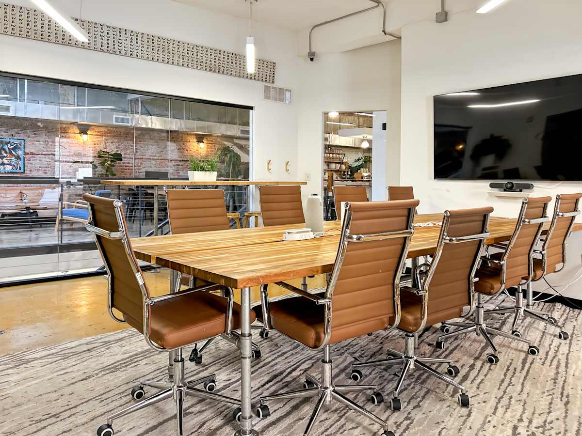 Spaces (IWG) 414 Fayetteville St. Raleigh
