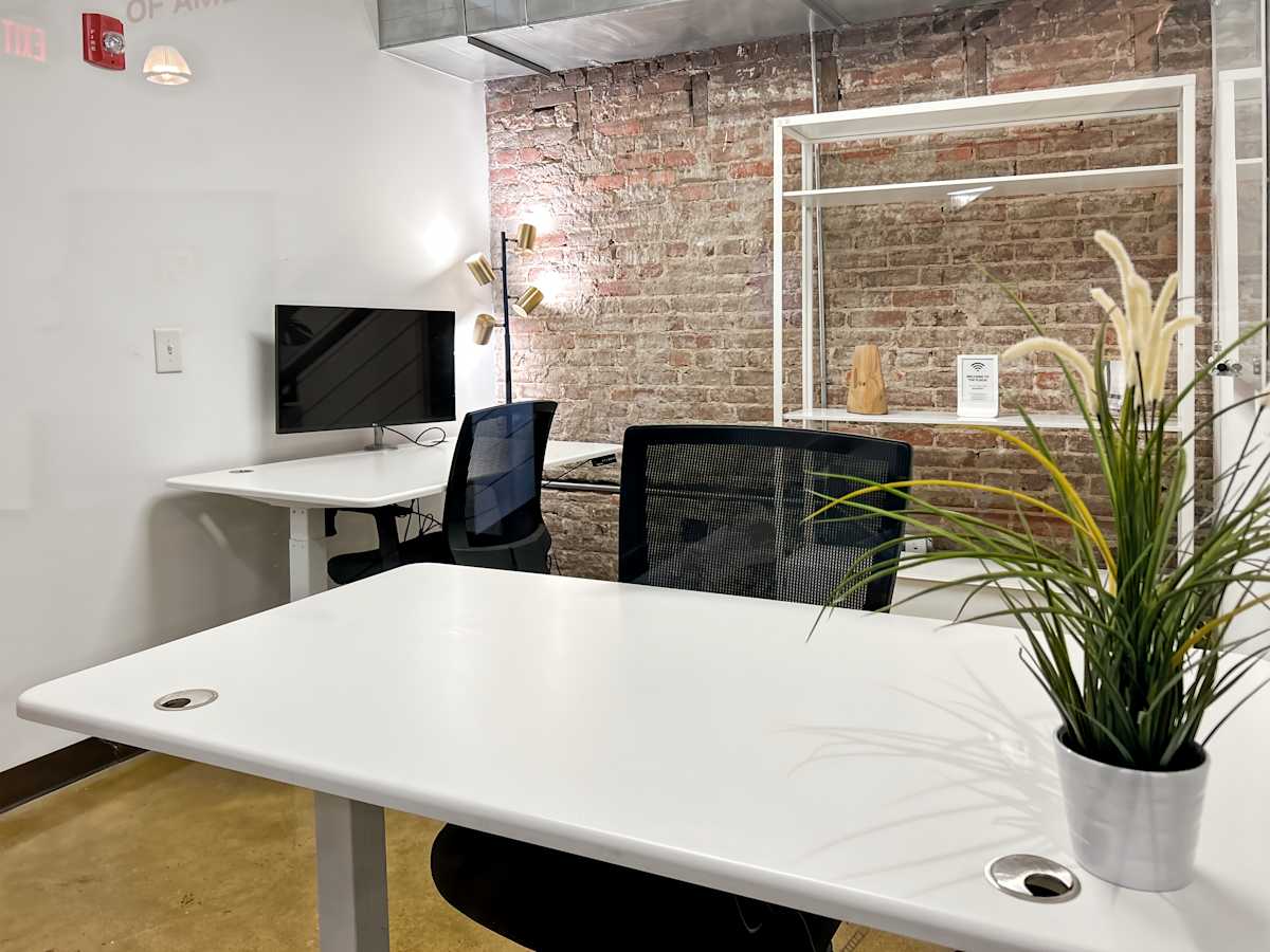 Spaces (IWG) 414 Fayetteville St. Raleigh