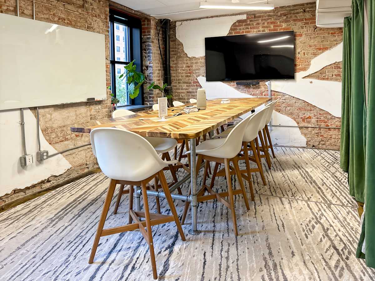 Spaces (IWG) 414 Fayetteville St. Raleigh