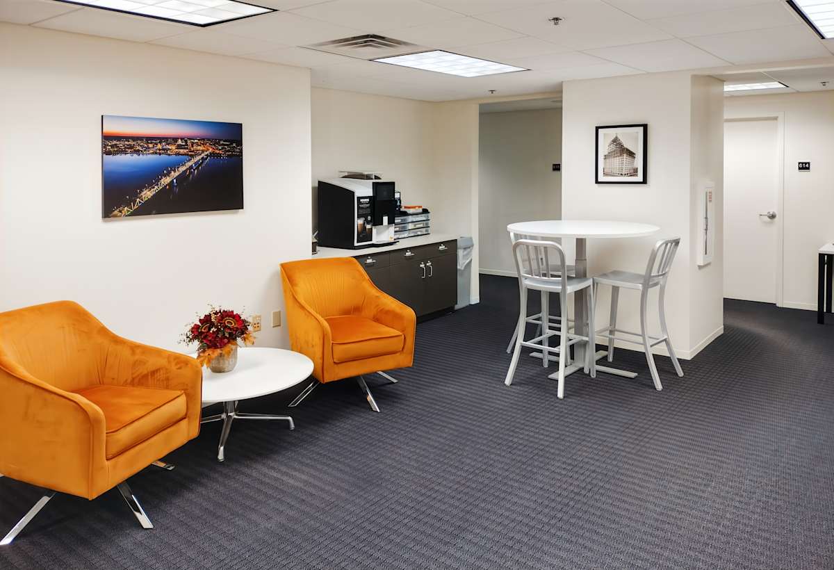 Regus (IWG) 416  Main St Peoria