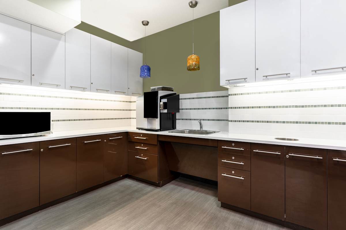 4400 Route 9 South, Freehold
