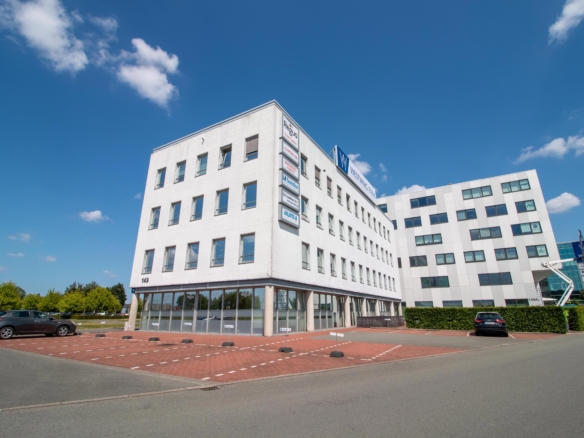 Westwing Park, Roeselare
