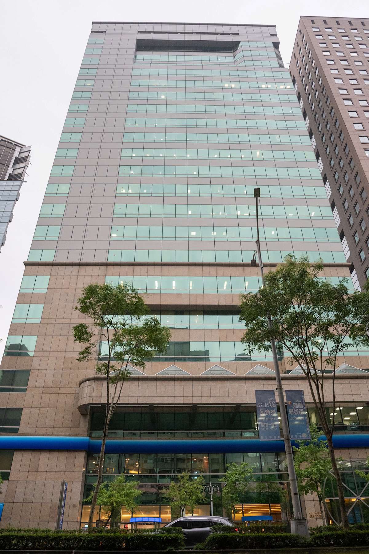 Regus (IWG) 460 Xinyi Road Taipei City