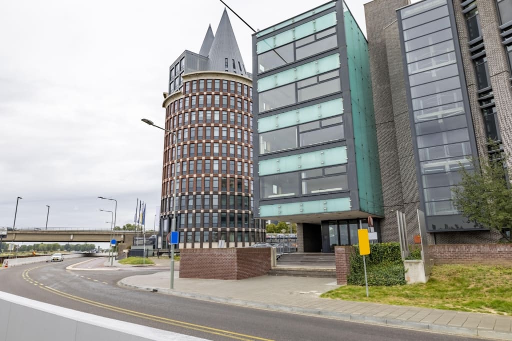 4600_1 Looskade 20, Roermond