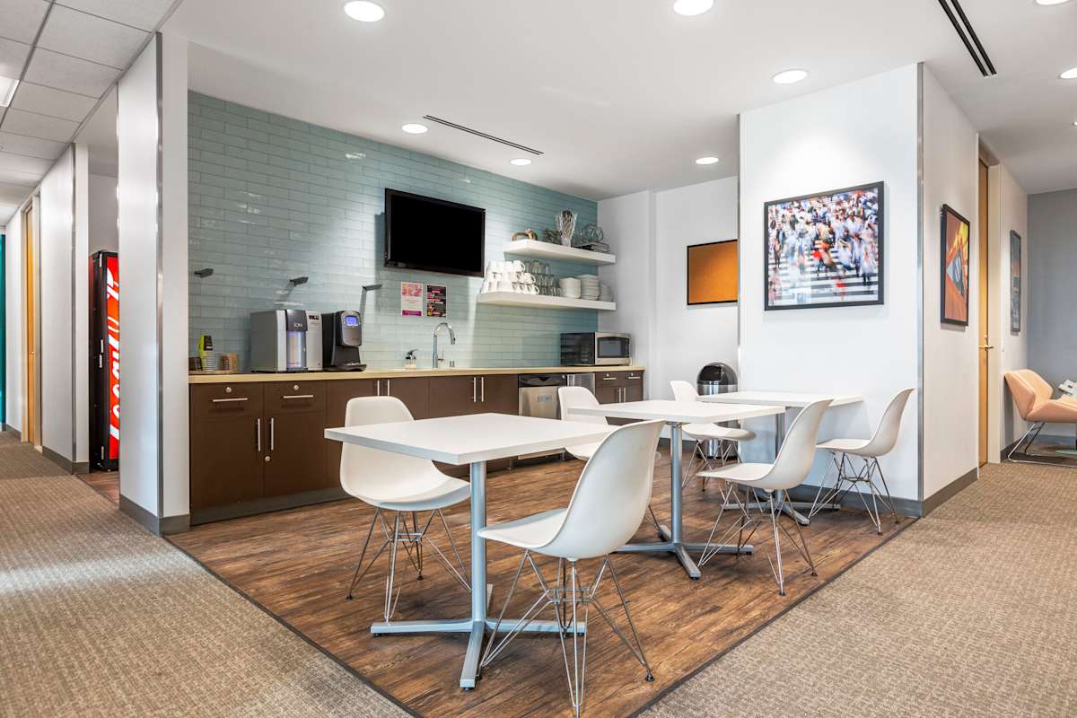 4695 MacArthur Court Newport Beach Regus (IWG) 4695 MacArthur Court Newport Beach