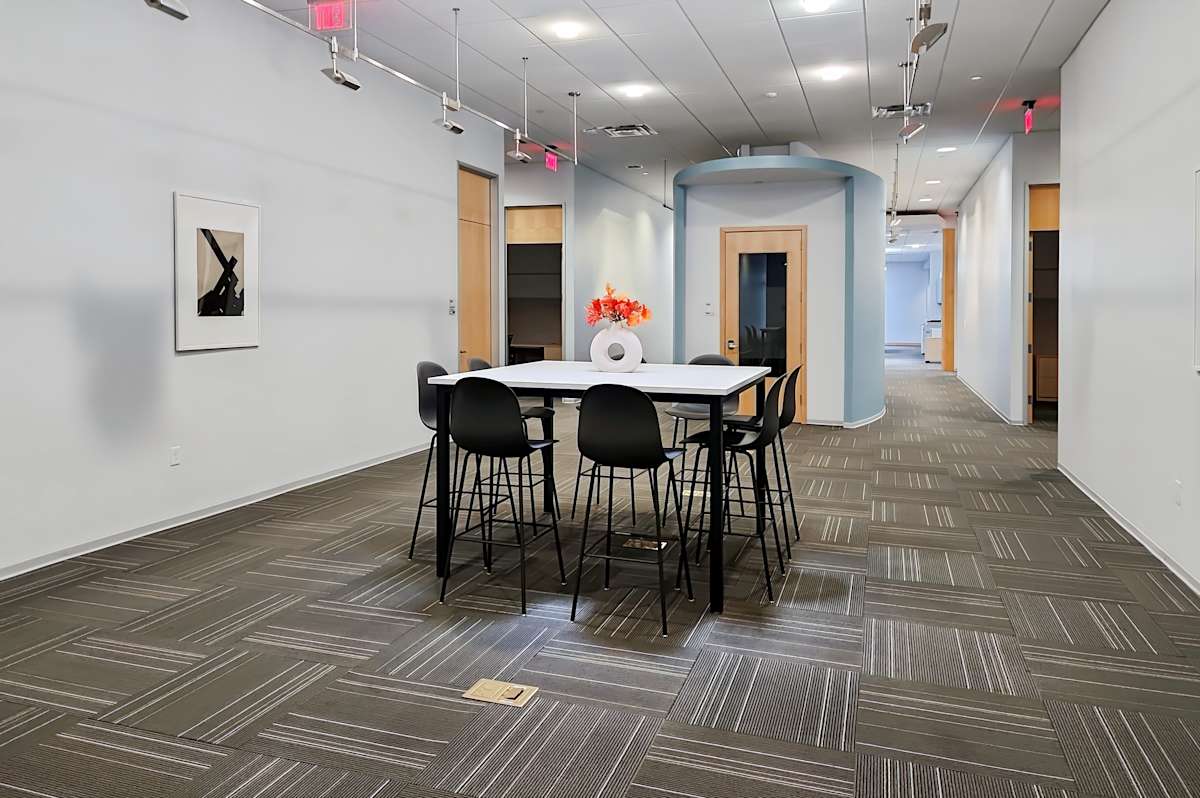 Regus (IWG) 50 Pennwood Place Warrendale