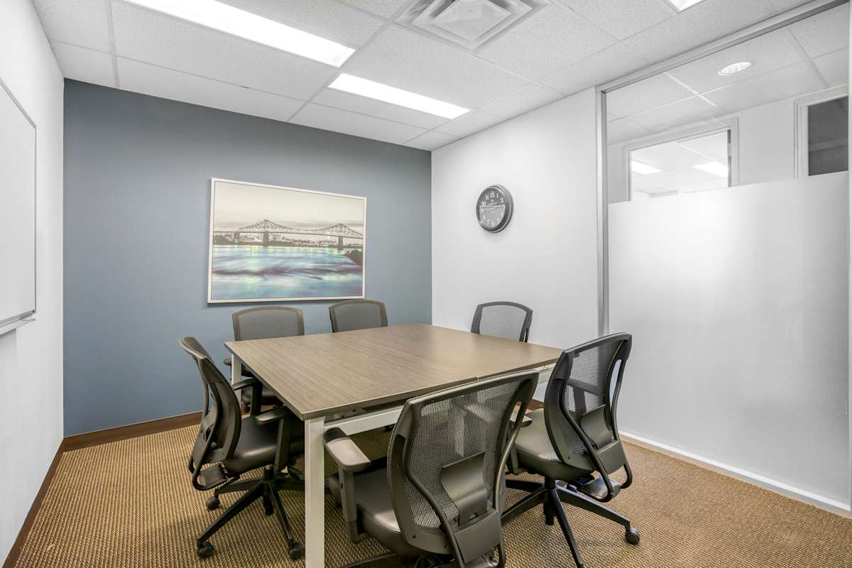 Regus (IWG) 500 Place d'Armes Montreal