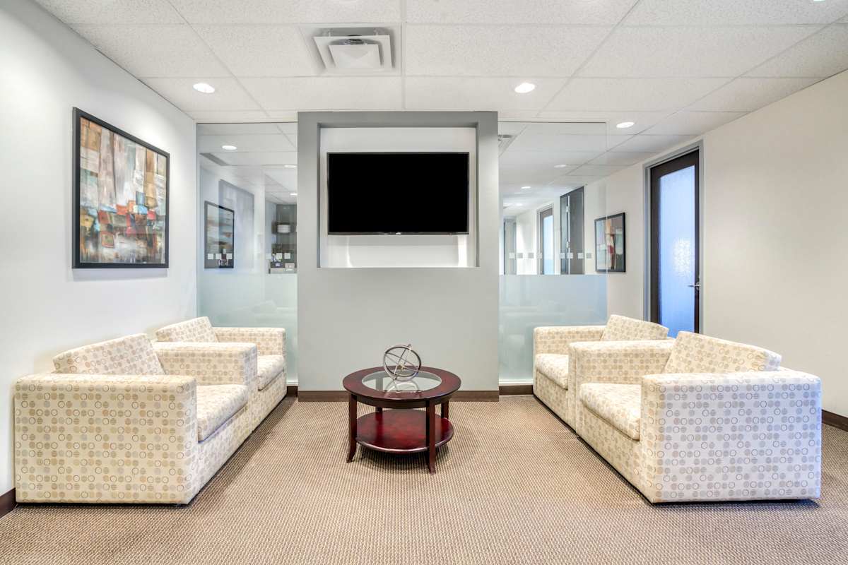 Regus (IWG) 500 Place d'Armes Montreal