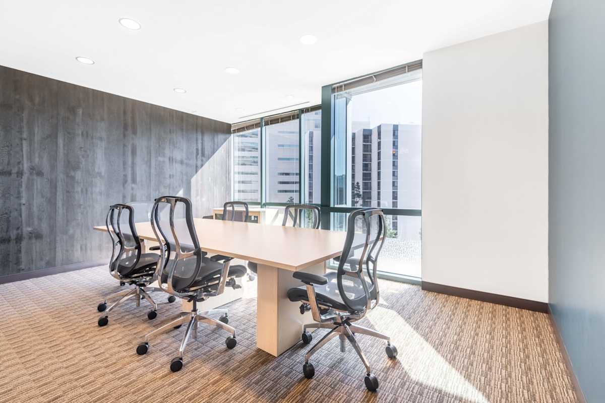 Regus (IWG) 501 West Broadway San Diego