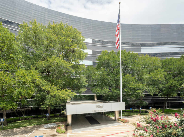 Regus (IWG) 5050 Quorum Drive Addison