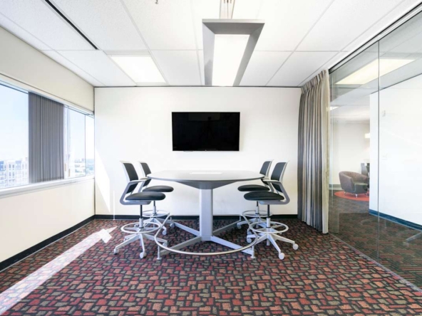 Regus (IWG) 5050 Quorum Drive Addison