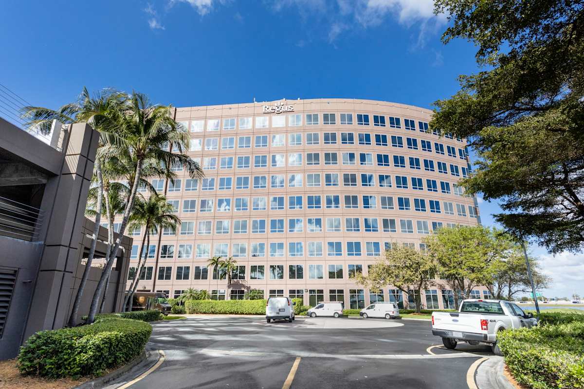 Regus 5201 Waterford District Drive