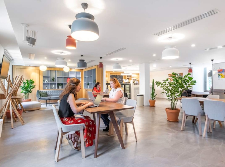 Spaces (IWG) 54 Rue de Londres Paris