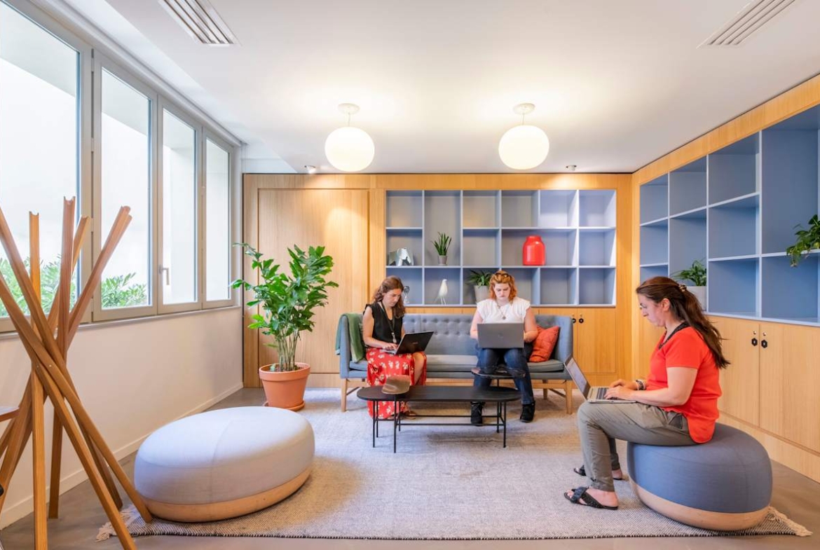 Spaces (IWG) 54 Rue de Londres Paris