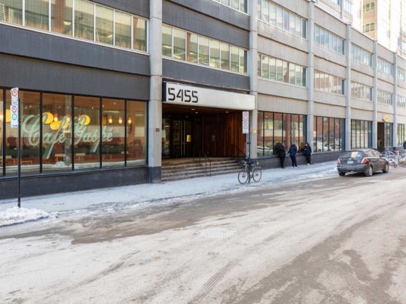 Spaces (IWG) 5455 De Gaspe Avenue Montreal