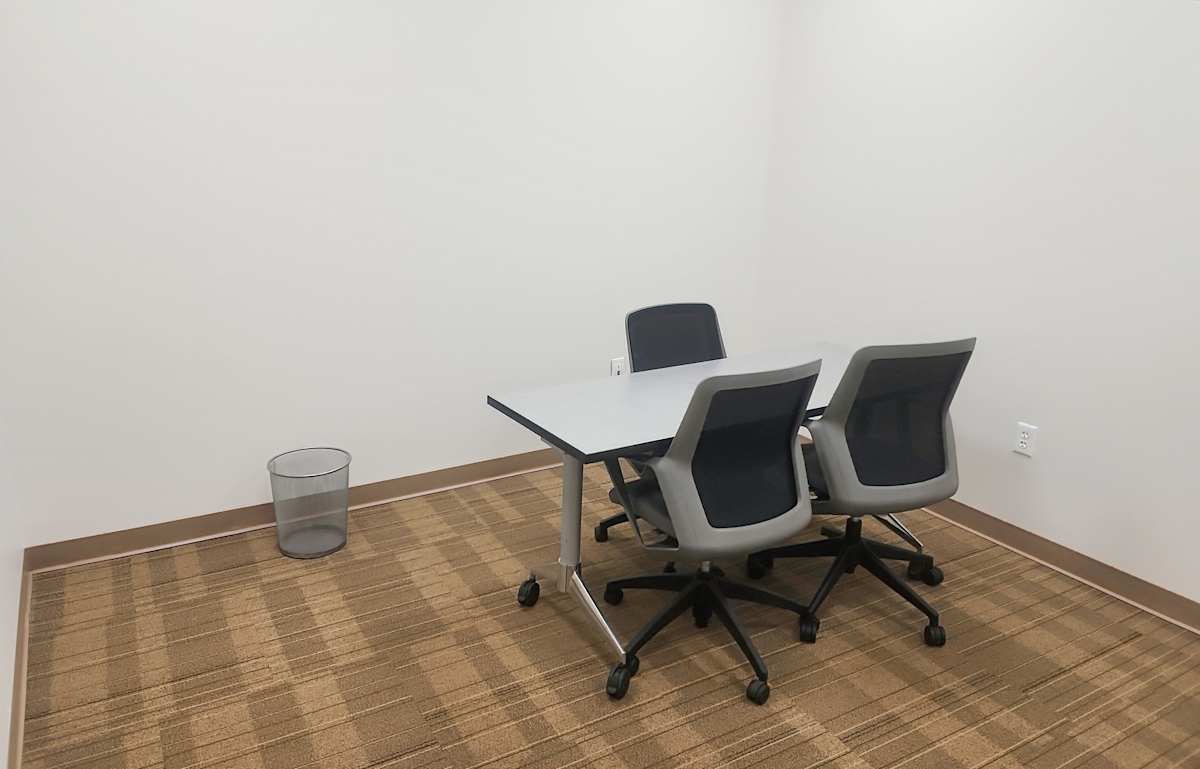 Regus (IWG) 5547 Veterans Parkway Columbus