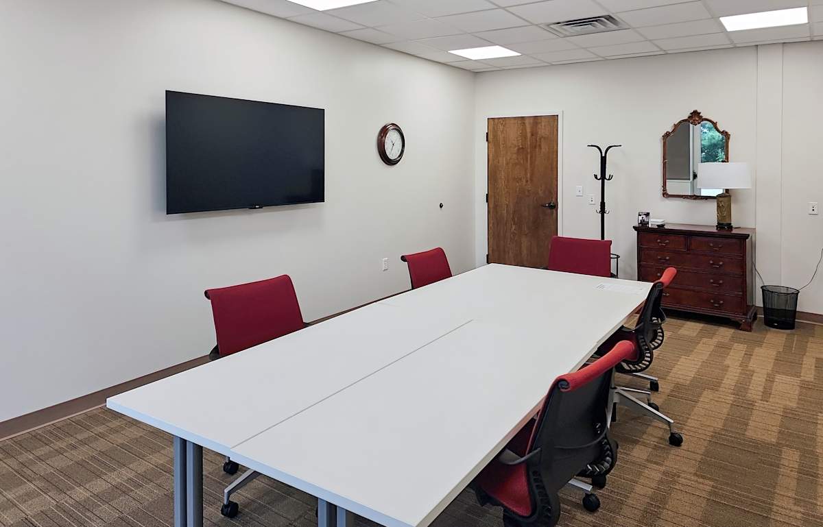 Regus (IWG) 5547 Veterans Parkway Columbus