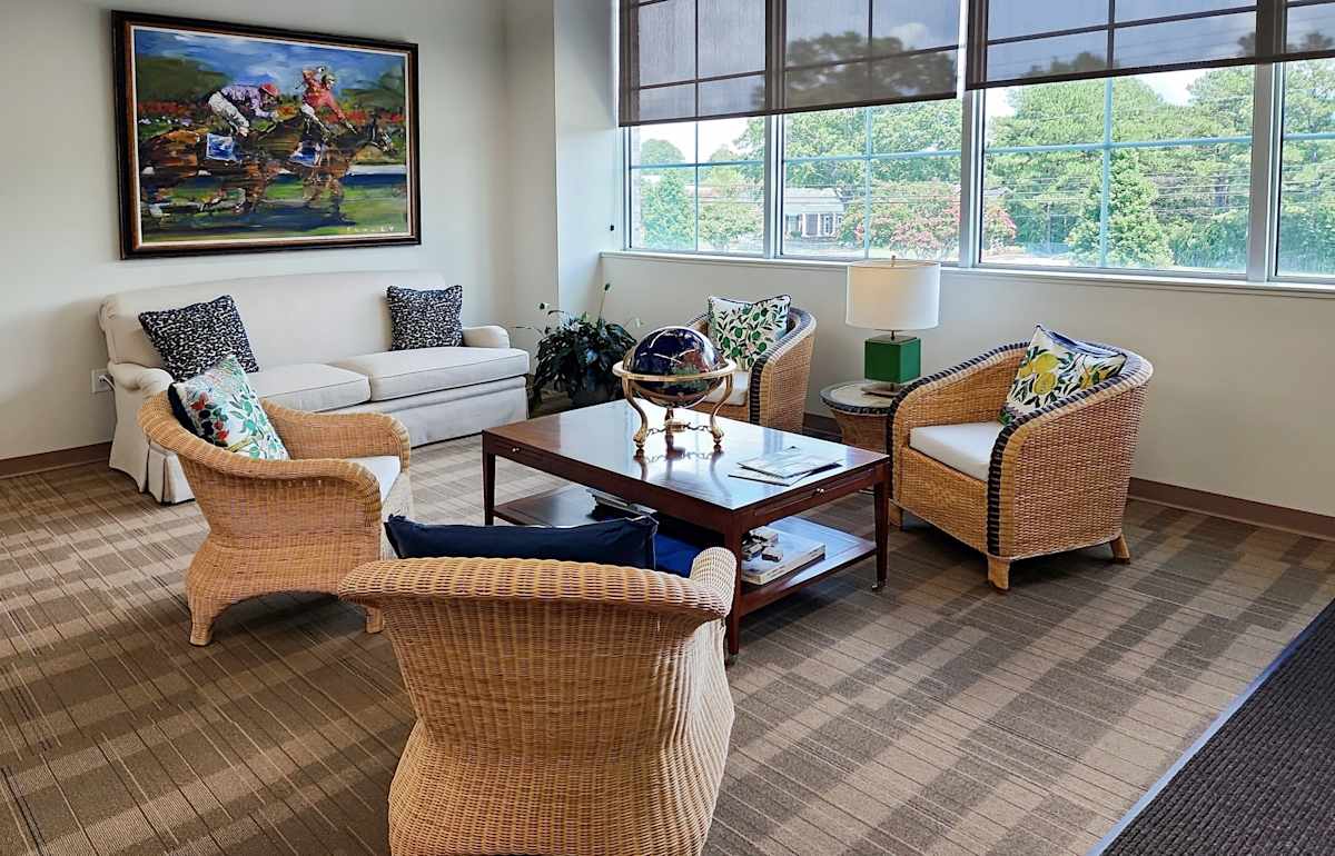 Regus (IWG) 5547 Veterans Parkway Columbus
