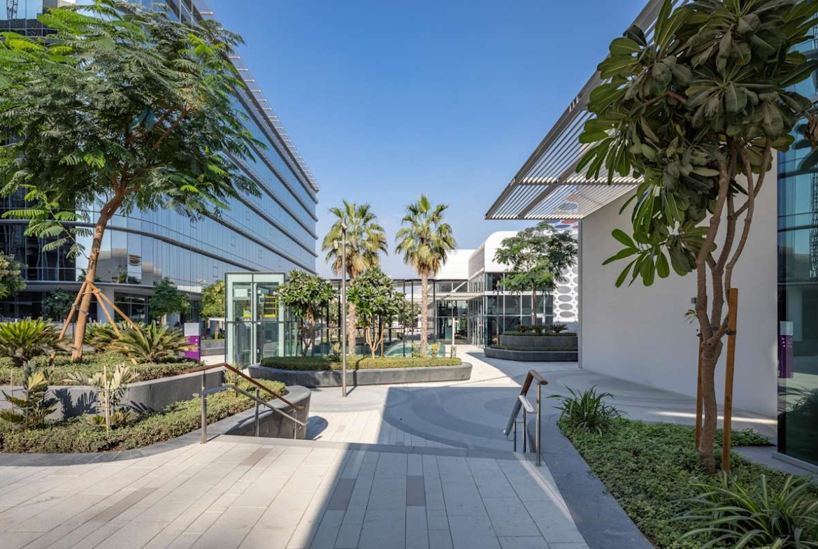 CommerCity and Spaces IWG