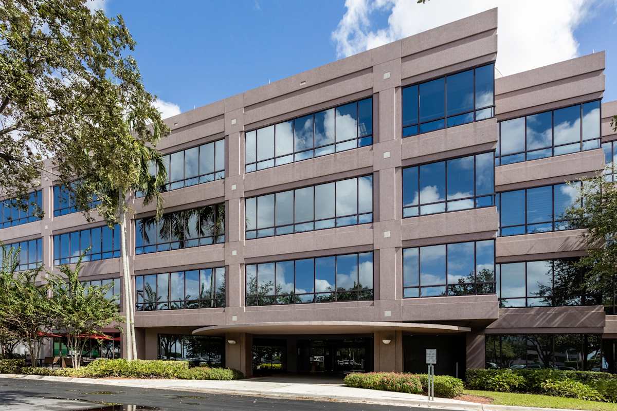 Regus 6303 Waterford District Drive