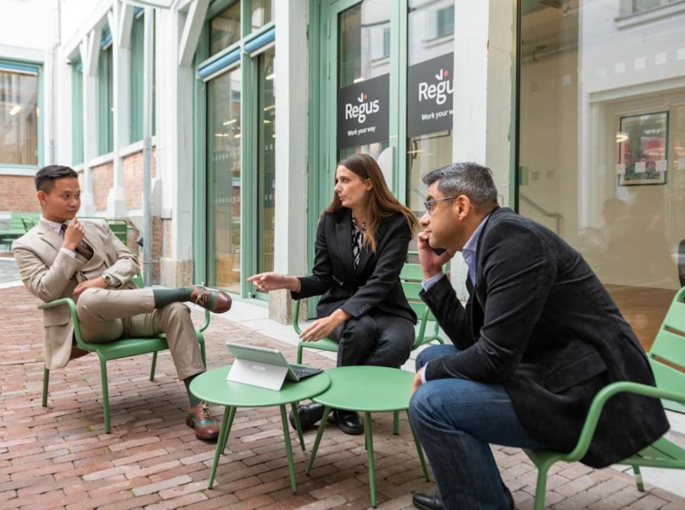 Regus (IWG) 64 Avenue Parmentier Paris