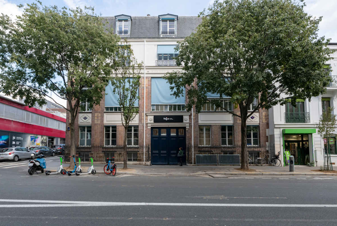 Regus (IWG) 64 Avenue Parmentier Paris