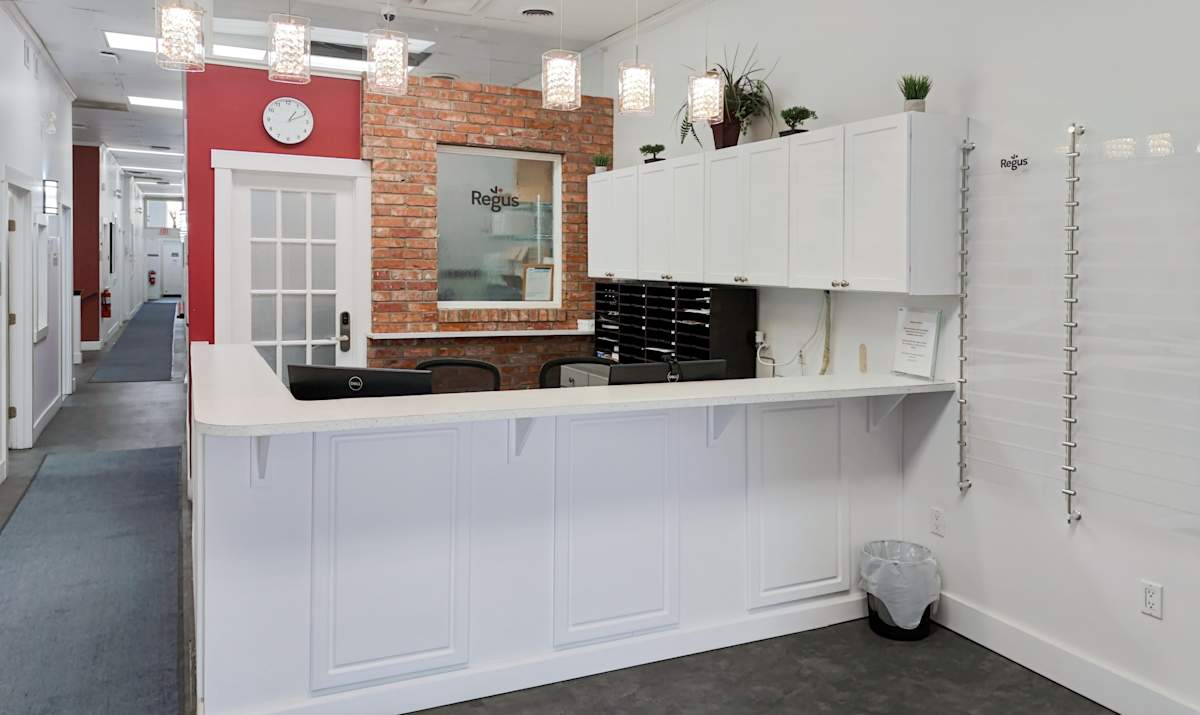Regus (IWG) 640 3rd St SE Medicine Hat