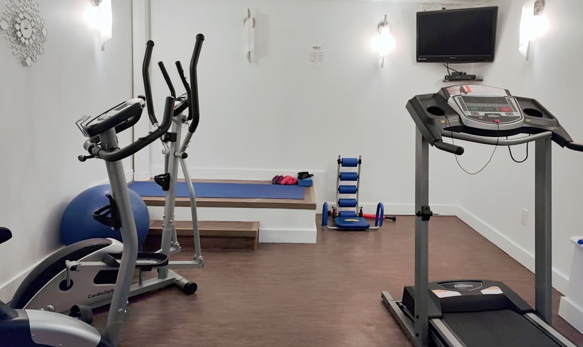 Regus (IWG) 640 3rd St SE Medicine Hat