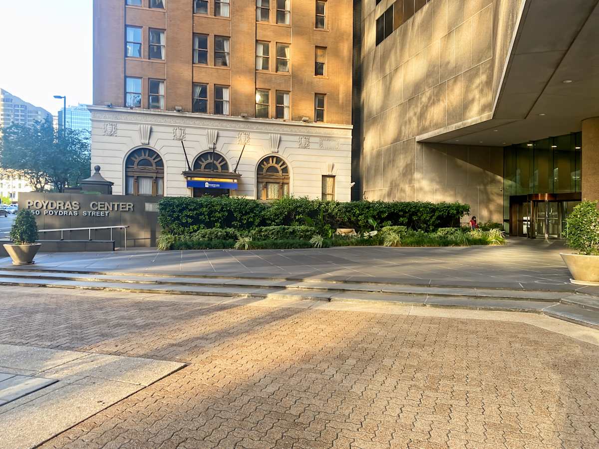 Regus (IWG) 650 Poydras Street New Orleans