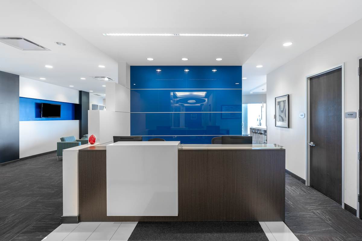 6500 Transcanada, Pointe-Claire