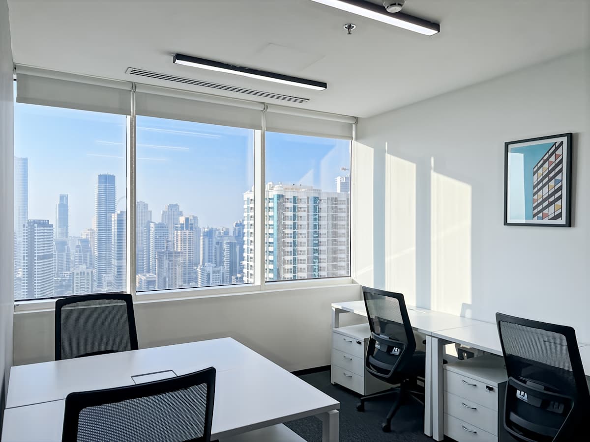 6574_8 34th Floor HDS Business Tower