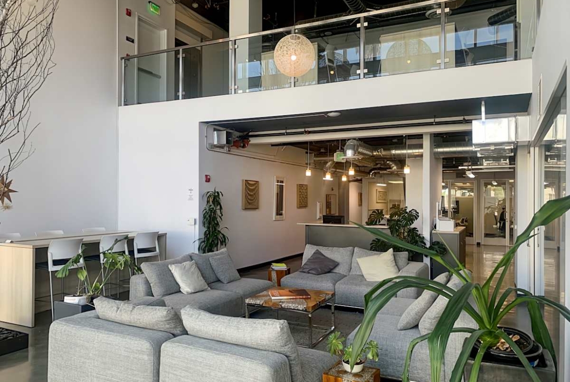 Regus (IWG) 6600 W Sunset Blvd Los Angeles