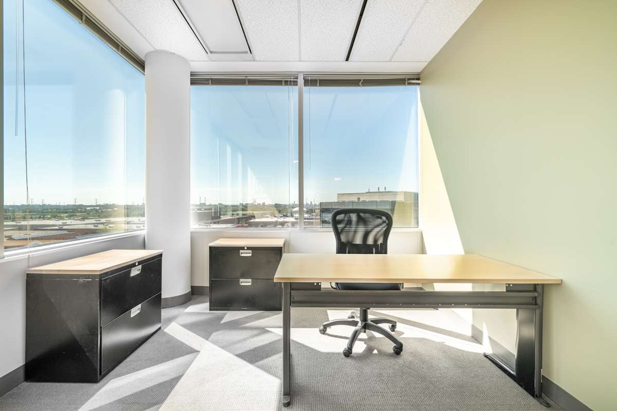 Regus (IWG) 675 Cochrane Drive Markham