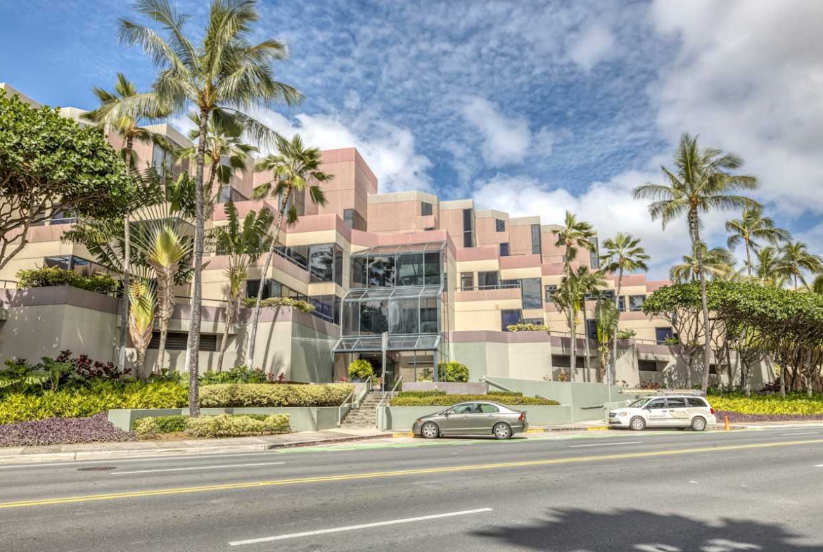 Regus (IWG) 7 Waterfront Plaza Honolulu