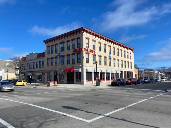 HQ (IWG) 701-703 N 8th St Sheboygan