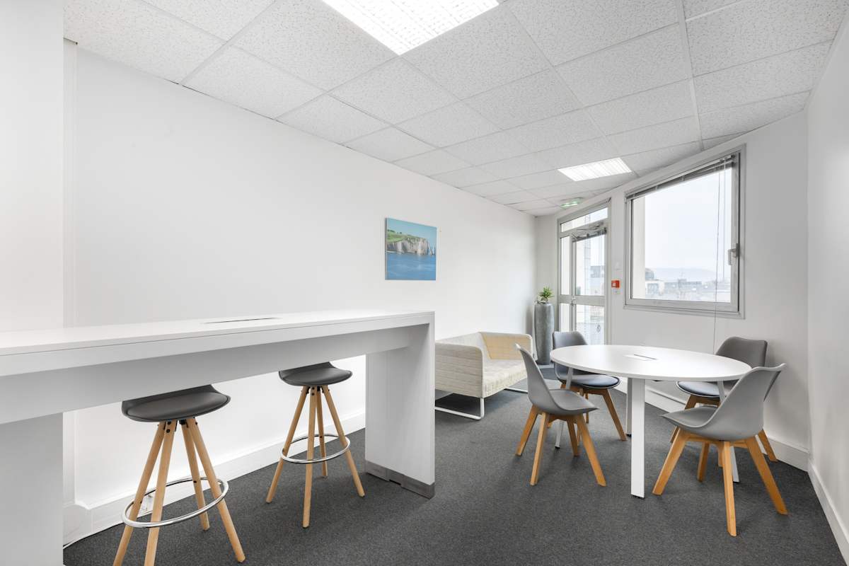 72 Rue de Lessard Rouen HQ (IWG) 72 Rue de Lessard Rouen