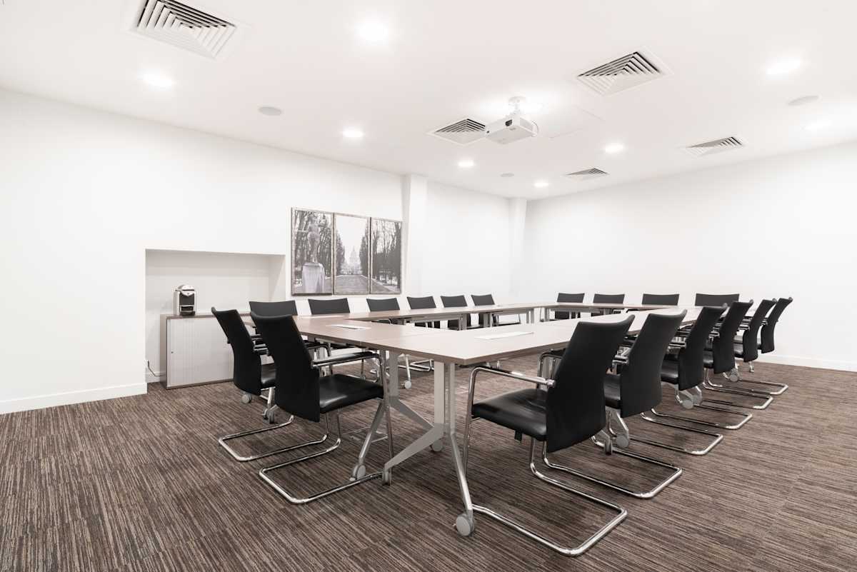 72 Rue du Faubourg Saint-Honore Paris Signature by Regus (IWG) 72 Rue du Faubourg Saint-Honore Paris