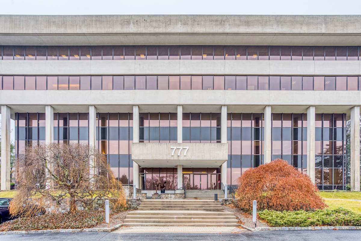 Regus (IWG) 777 Westchester Avenue White Plains