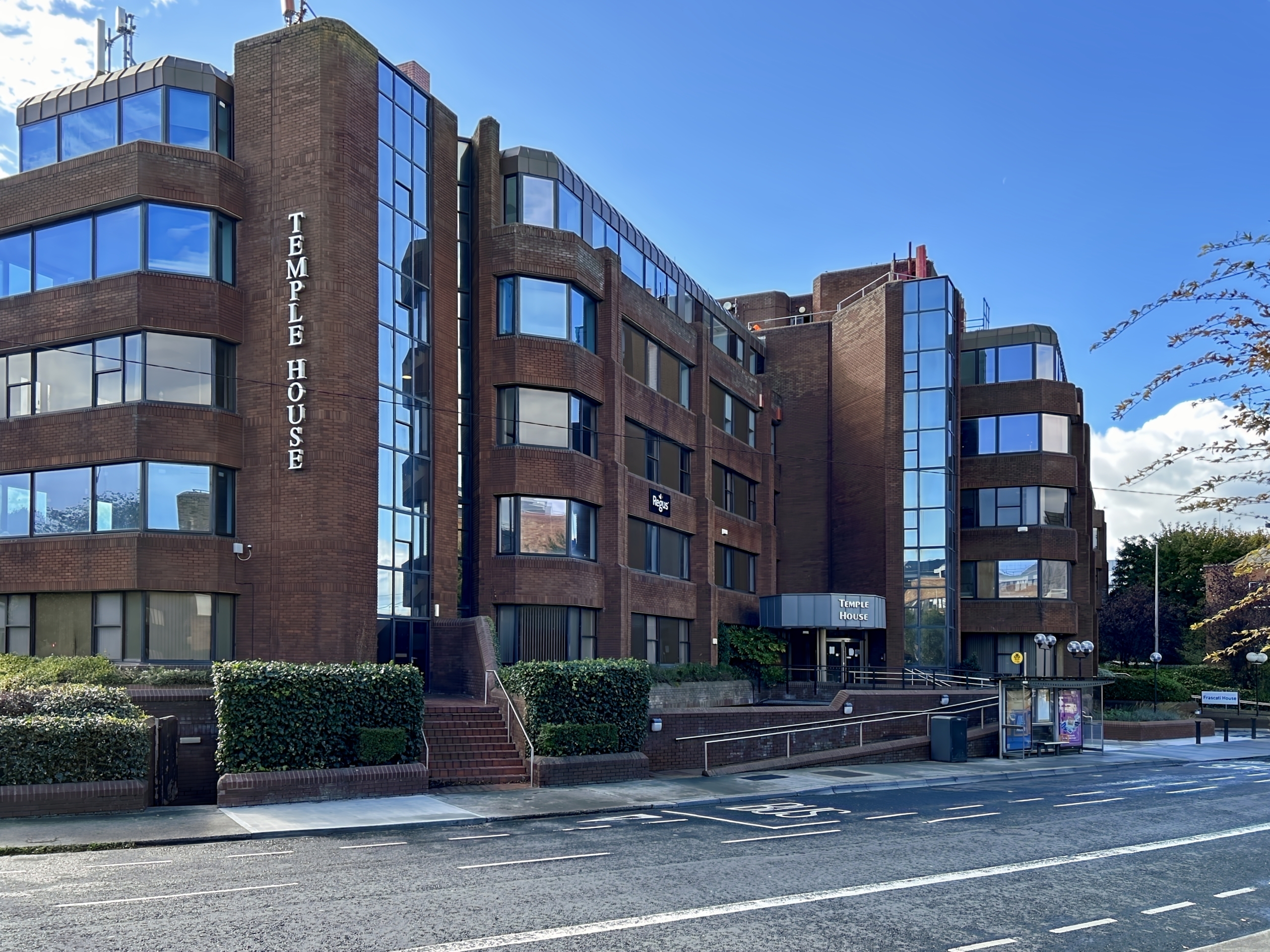 7868_1 Temple House, Temple Road, Dublin
