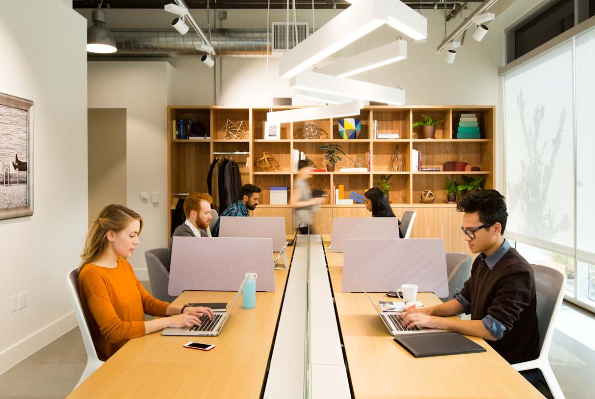 UAE. Dubai does not use traditional postal codes or zip codes like the UK or US. Instead