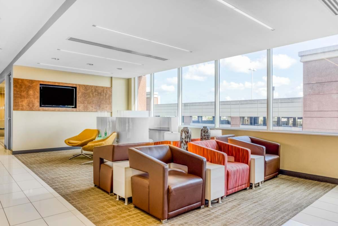 Regus (IWG) 8333 North West 53rd Street Doral