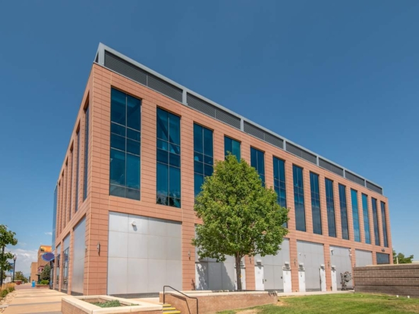 Regus 8354 Northfield Boulevard