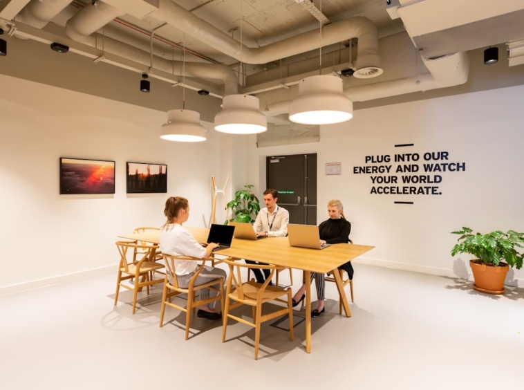 Spaces (IWG) 863 Massachusetts Avenue Indianapolis