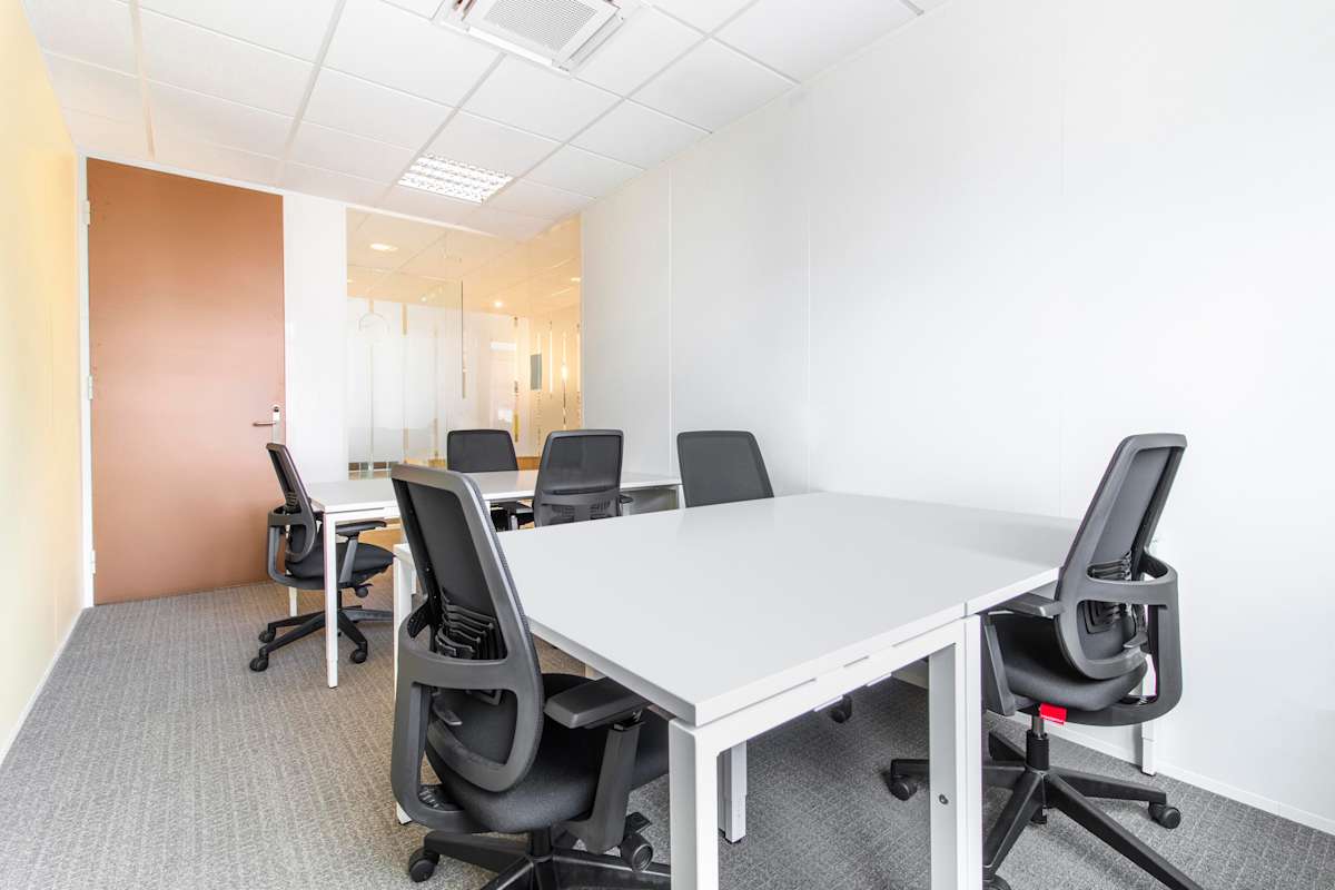 Regus (IWG) 9 Rue Gaston Boyer Reims