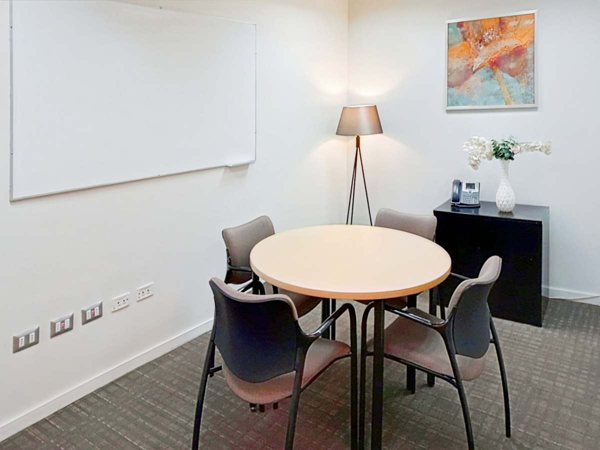 Regus (IWG) 90 Orinoco Street Santiago