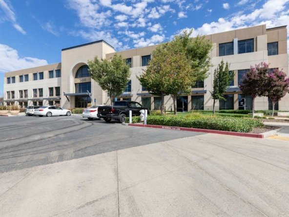 Regus (IWG) 9245 Laguna Springs Drive Elk Grove