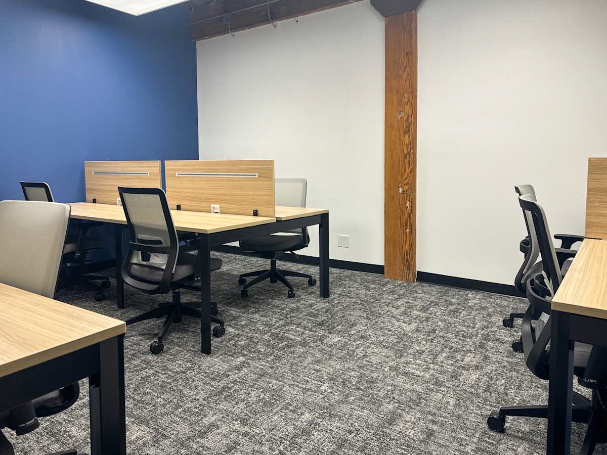 93 Lombard Ave Winnipeg HQ (IWG) 93 Lombard Ave Winnipeg