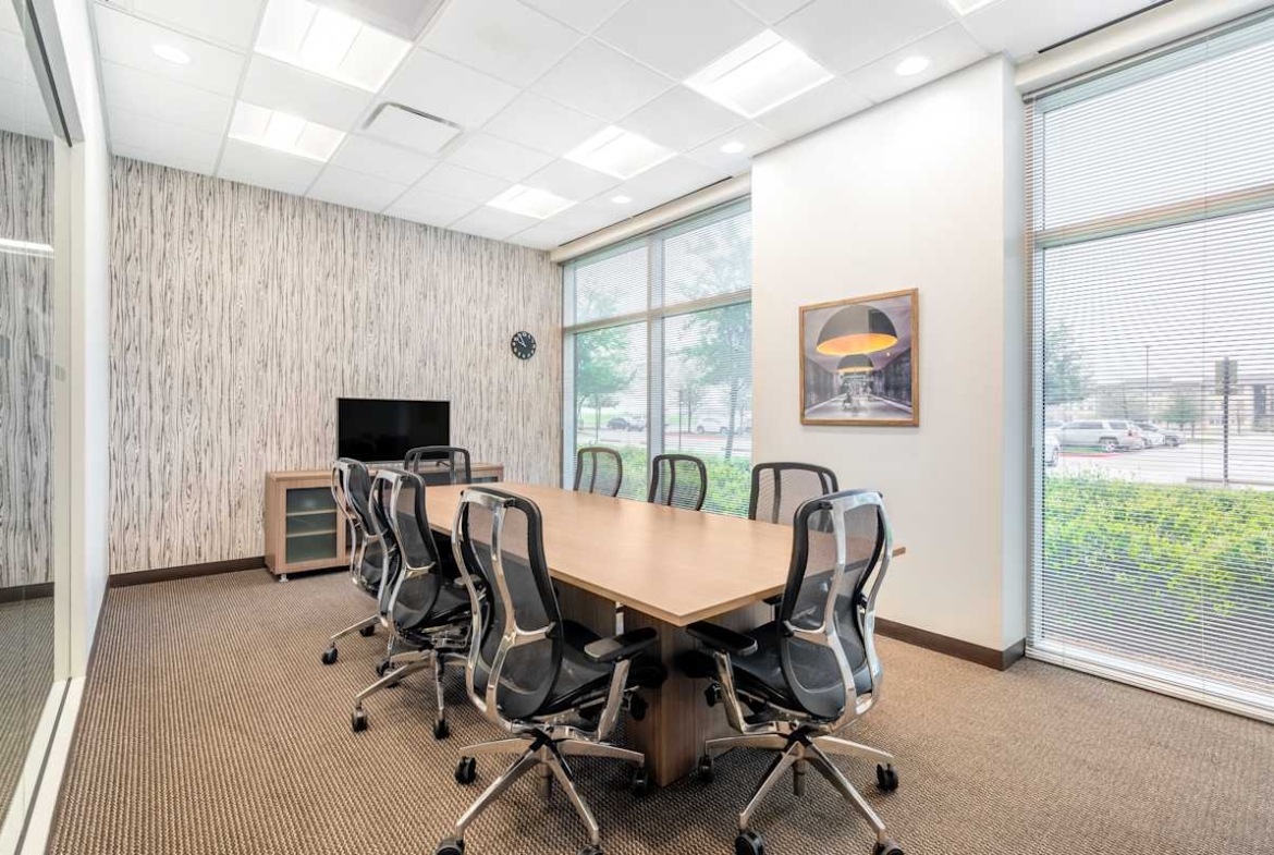 Regus (IWG) 9800 Hillwood Parkway Fort Worth