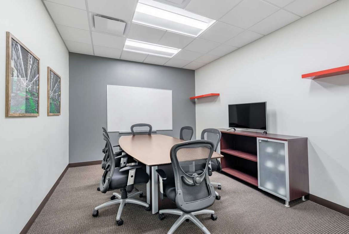 Regus (IWG) 9800 Hillwood Parkway Fort Worth